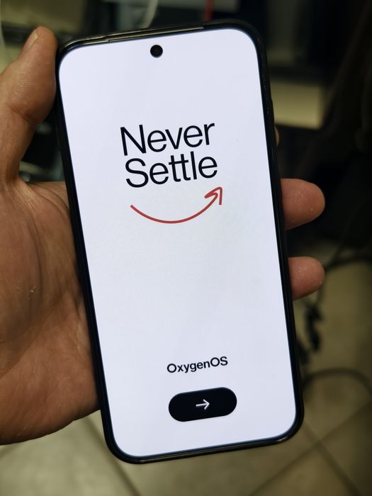 OnePlus 15 12/256,Global, обновляется