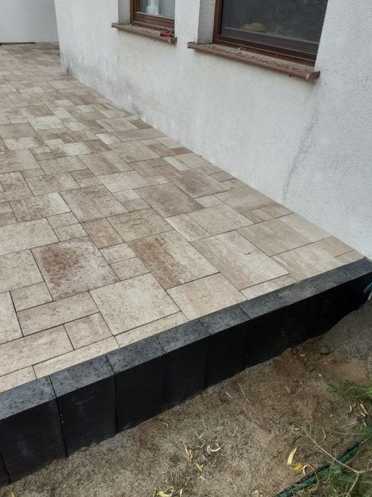 Układanie kostki brukowej