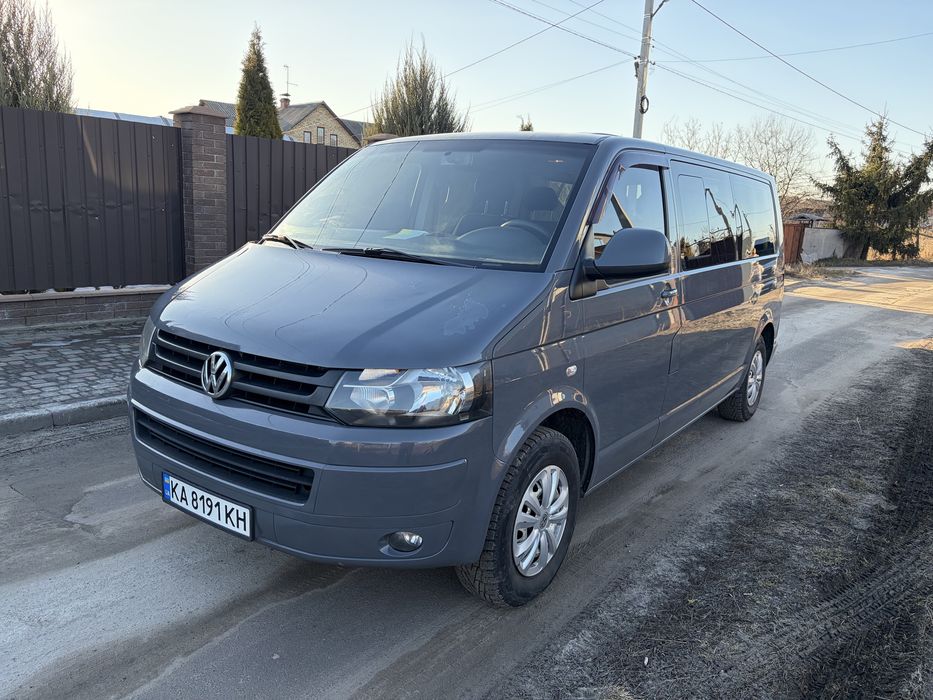Авто Volkswagen Caravelle 2011 рік 2.0 Газ/Бенз