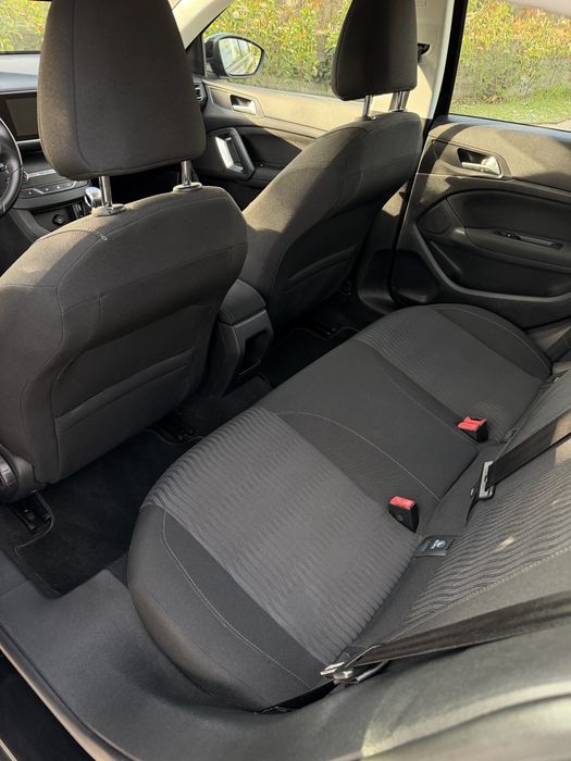 Peugeot 308 — fotografia 10