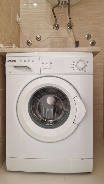 Máquina de Lavar Roupa Becken, 6Kg