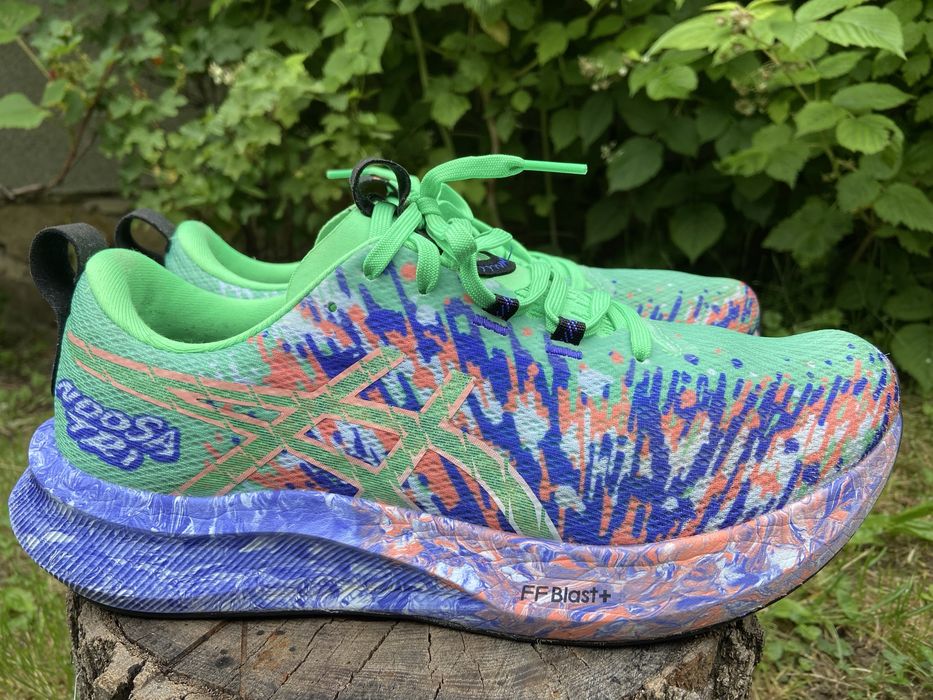 Продам чоловічі бігові кросівки ASICS Noosa Tri 16