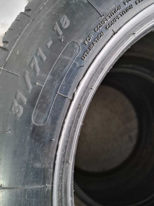 Conjunto 4 Pneus 31/71R18 27/65R18 MICHELIN Semi Novos