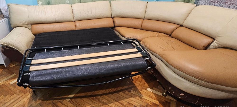 Продам диван кожаний