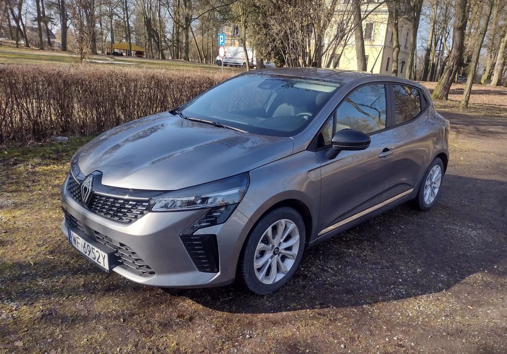 Renault Clio Renault Clio 2024r PL salon 1.0 90 KM Evolution - przeb. 31 240 km