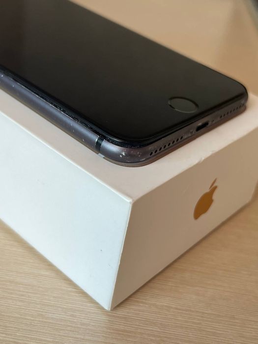 Apple iPhone 8 Plus 64 гб