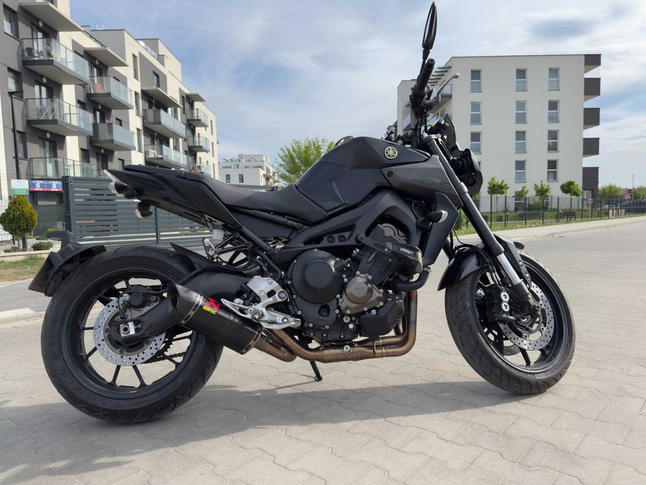 Yamaha MT-09 2018 | Quickshifter | Akrapovic Racing Line