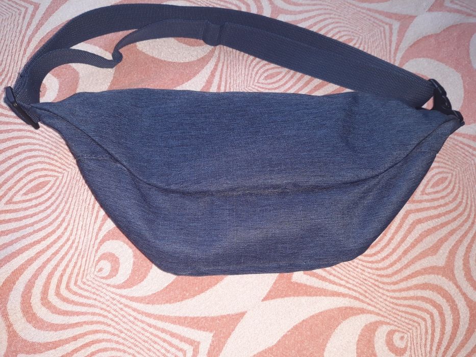 Бананка Radder синего цвета