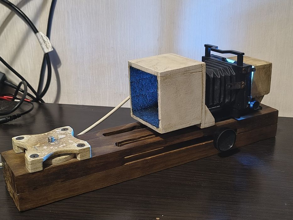 Сканер негативів. Приблуда для оцифрування плівки.