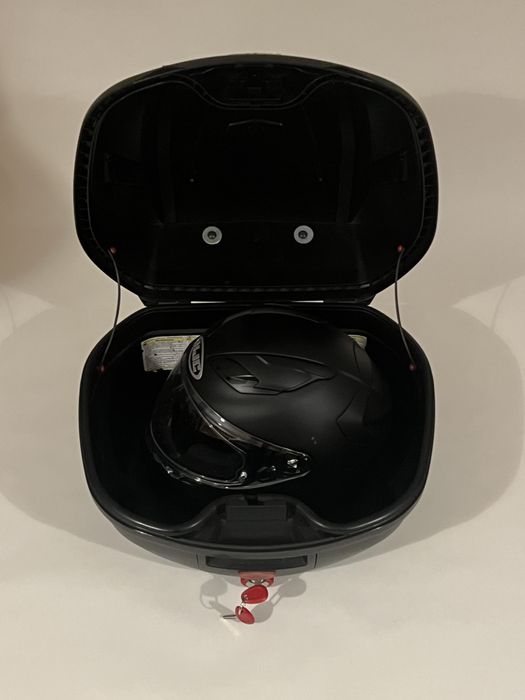 Top case Givi Blade B37