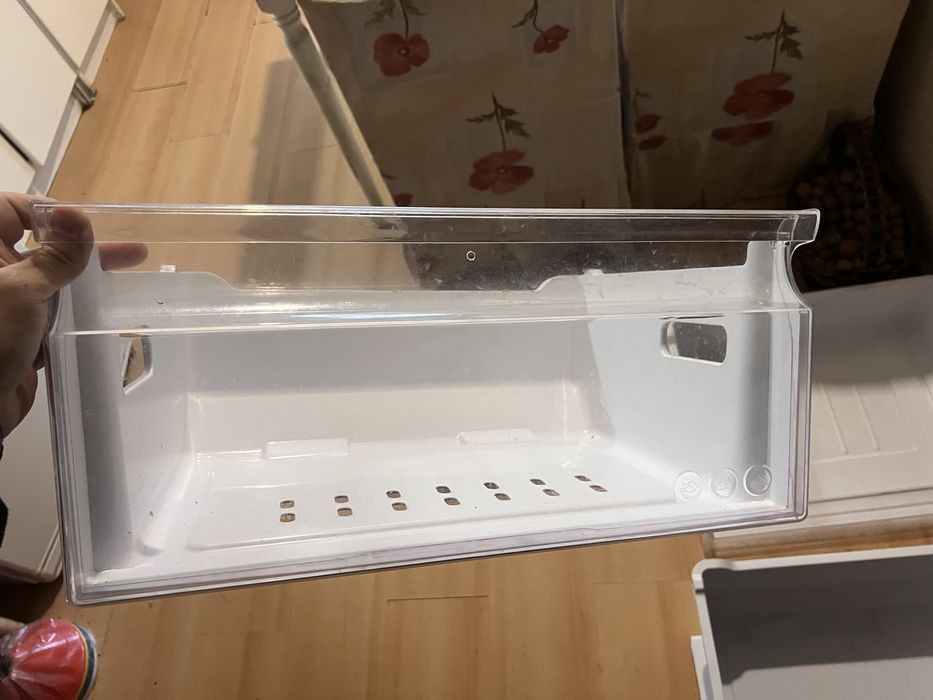 Pojemniki lodówka Samsung RL56GSBVB