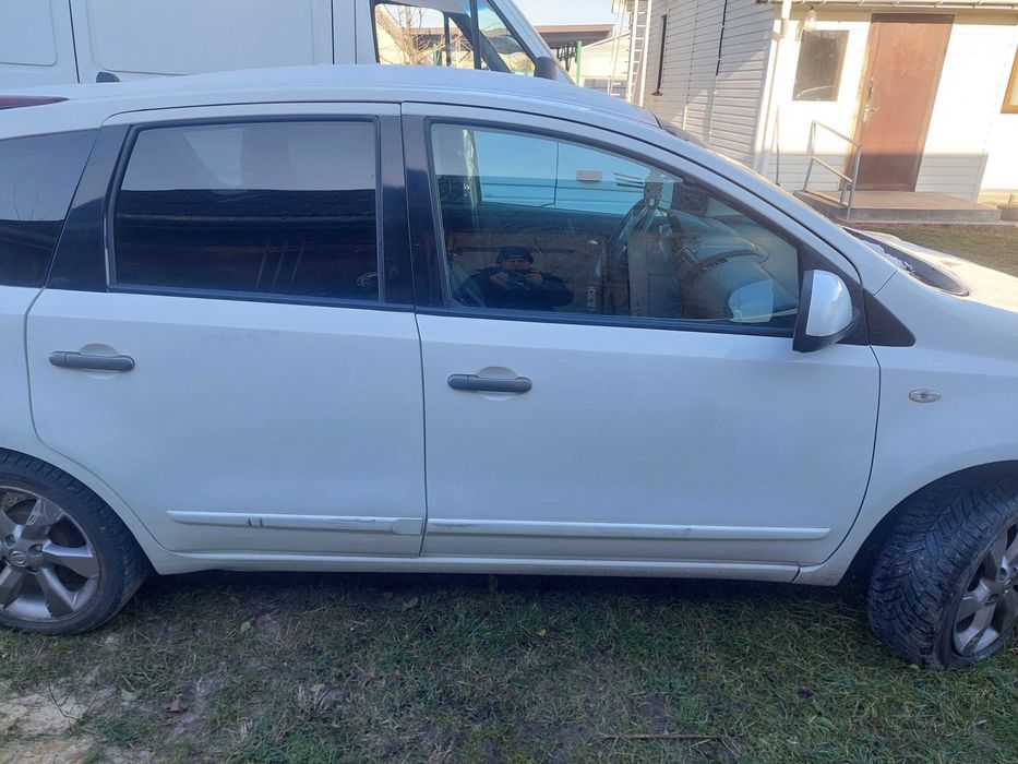 Разборка Nissan Note Ниссан Ноут Е11 1.4, 1.5dci, 1.6i кпп двигун фара