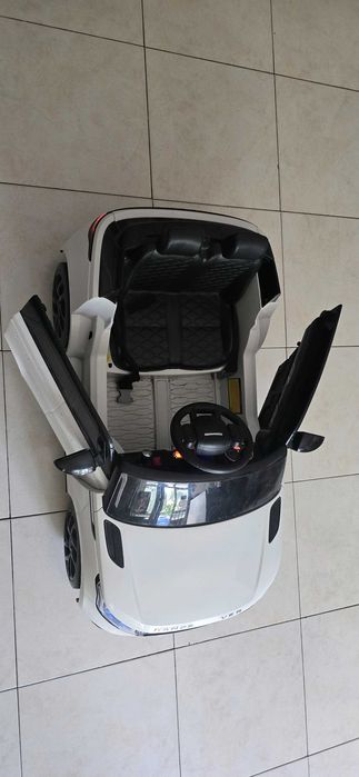 Vendo carro para criança a bateria .