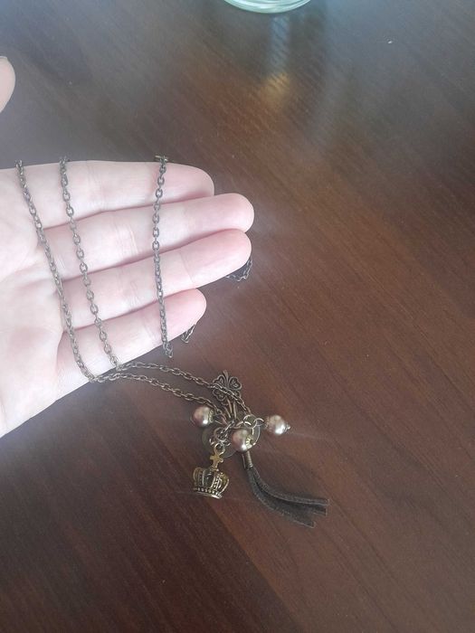 Sztuczny łańcuszek z ozdobami