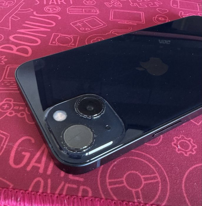 iPhone 13 128GB com capa Magsafe