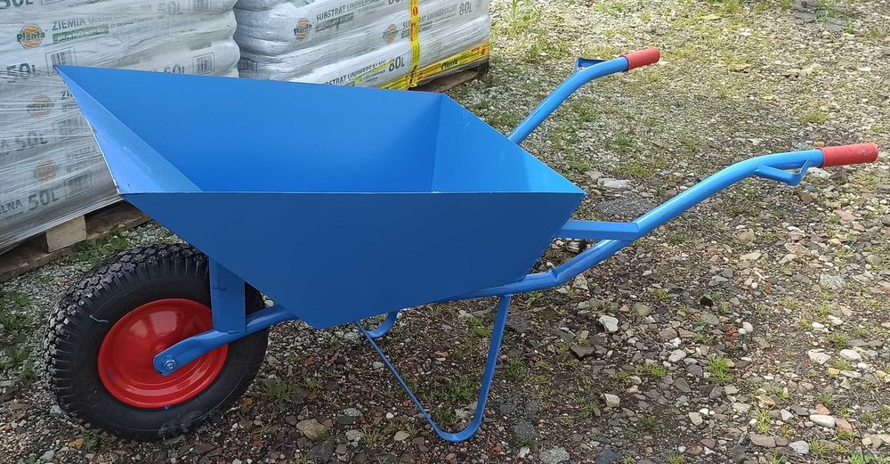 TACZKA BUDOWLANA bardzo solidna I wytrzymała  z grubej blachy !!