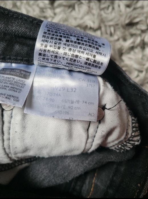 Spodnie damskie jeans skinny Levis W28 L32 stan bardzo dobry