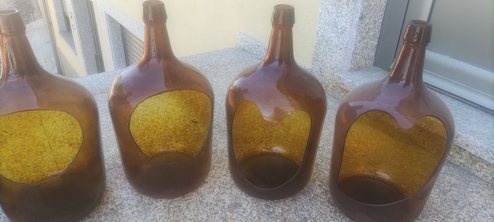 Garrafões cortados422976671523819524