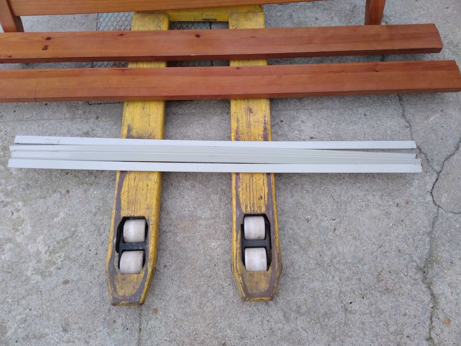 Cama de casal + estrado