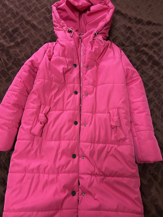 Пуховик малиновий