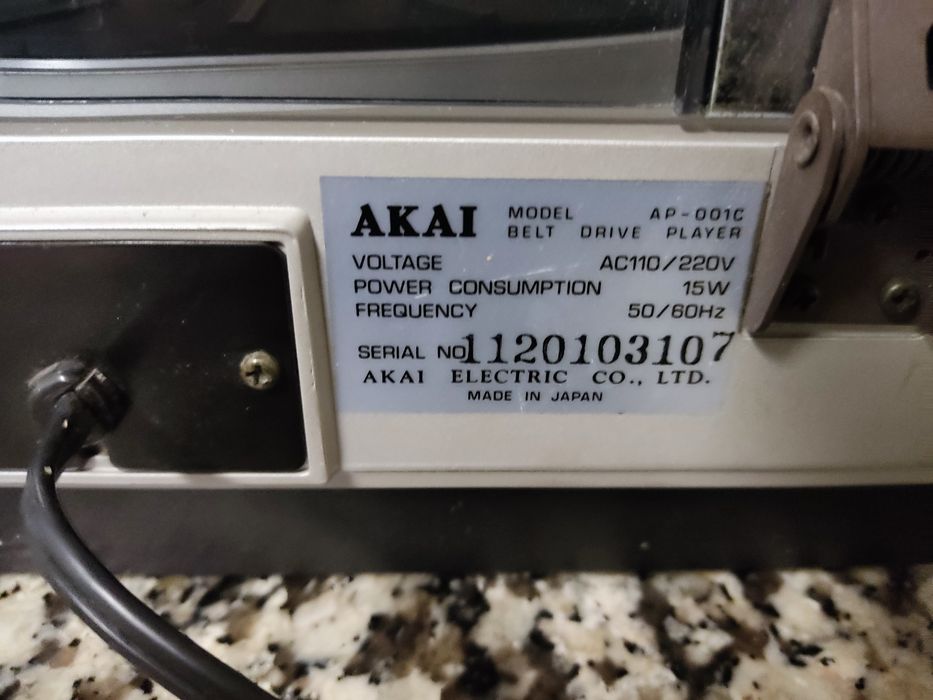 Akai AP 001 C. Como novo