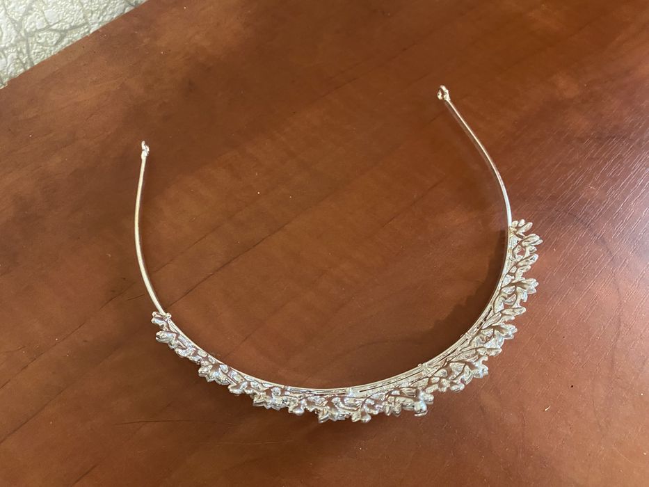 Діадема прикраса