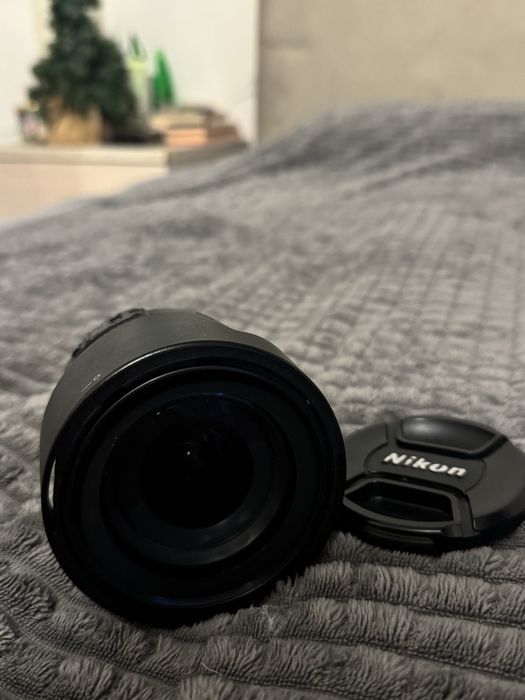 Об’єктив Nikon AF-S DX 18–105mm f/3.5–5.6G ED VR