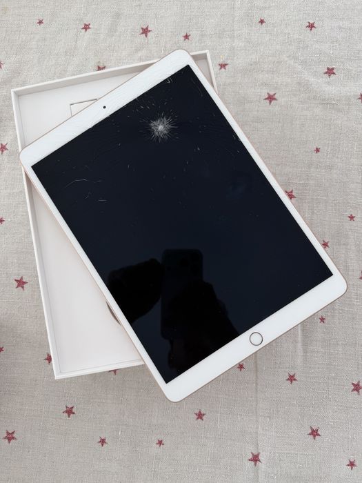 Ipad air wifi 64gb (vidro partido)