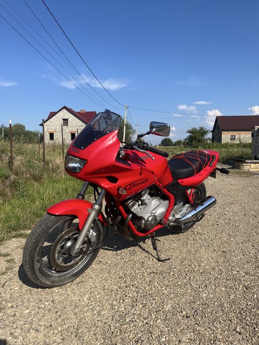 Мотоцикл Yamaha xj600s