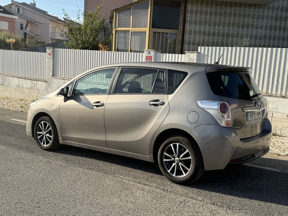 Toyota Verso — fotografia 8