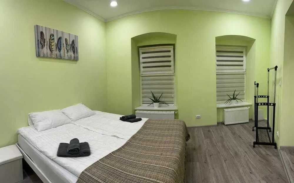 Оренда 2-к квартири в Центрі на вул. Сніжна