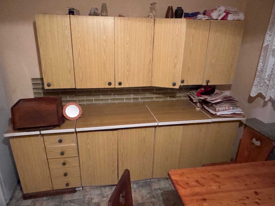 Oddam duży zestaw mebli stylowych PRL regały szafy salon kuchnia