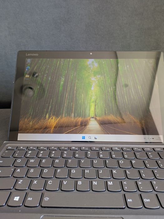 Продам планшет Lenovo Miix 520-12ikb