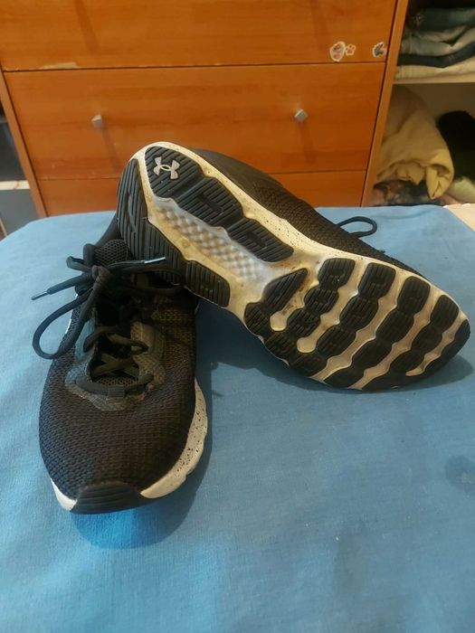 Sapatilhas de homem num 42.5 Under Armour