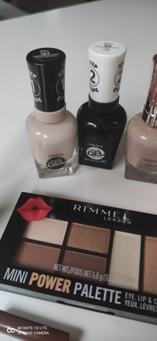 Rimmel Lasting Radiance + Pomadka Manhattan Nowe!