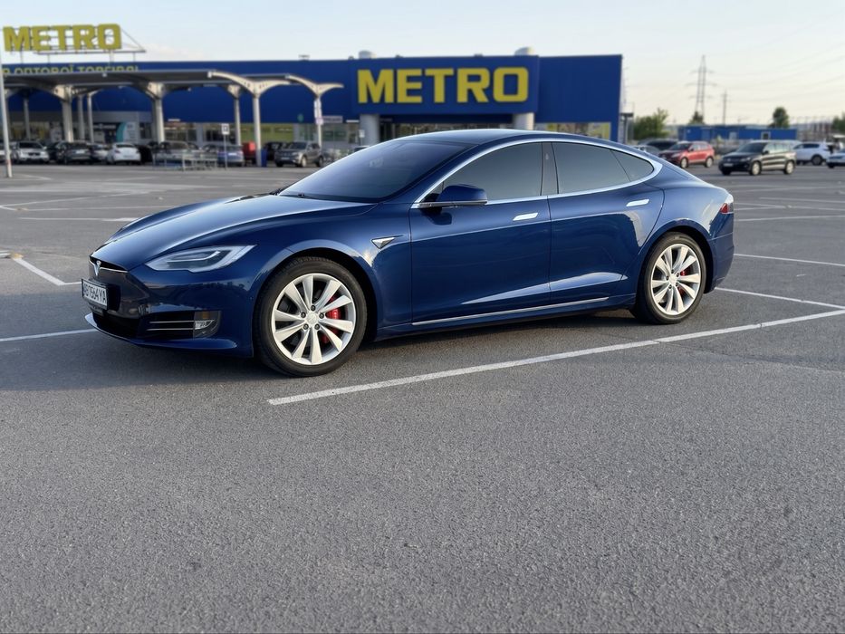 Tesla Model S 100D 2018