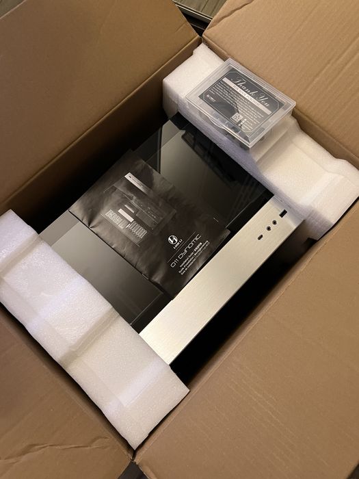 Корпус Lian Li O11D