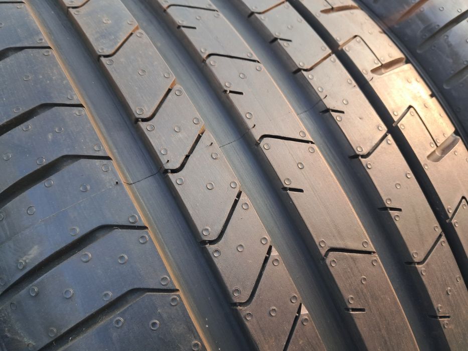 Резина літня, 99%, 245/45 R19 Pirelli P Zero PZ4 MO *