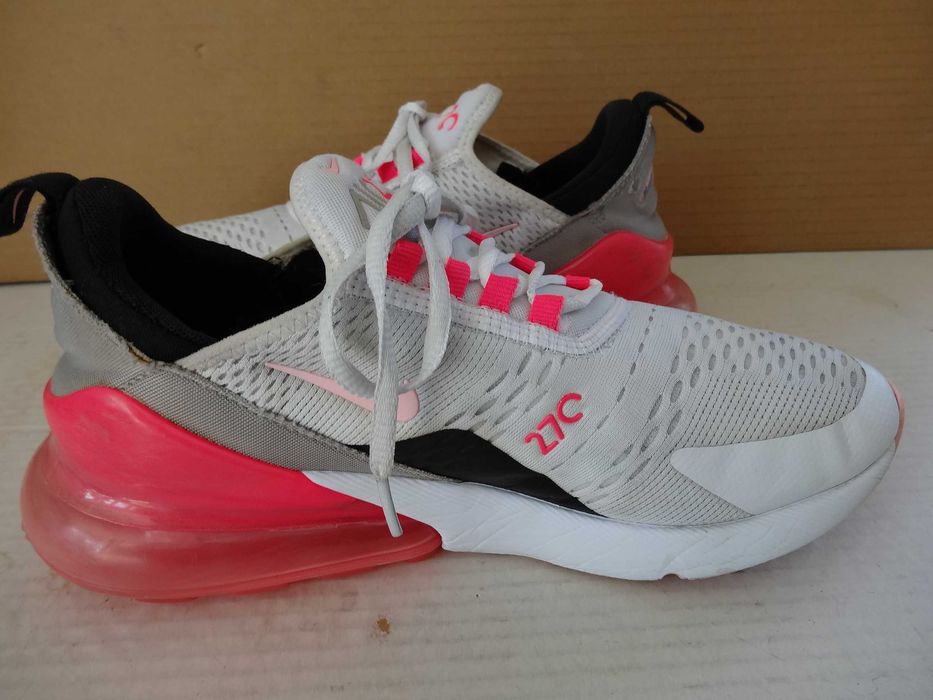 Buty NIKE WMNS AIR MAX 270 ESS roz 41 Bieganie Sportowe Adidasy