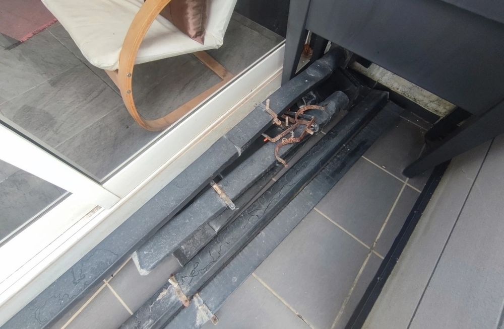 Caleiras de PVC pretas