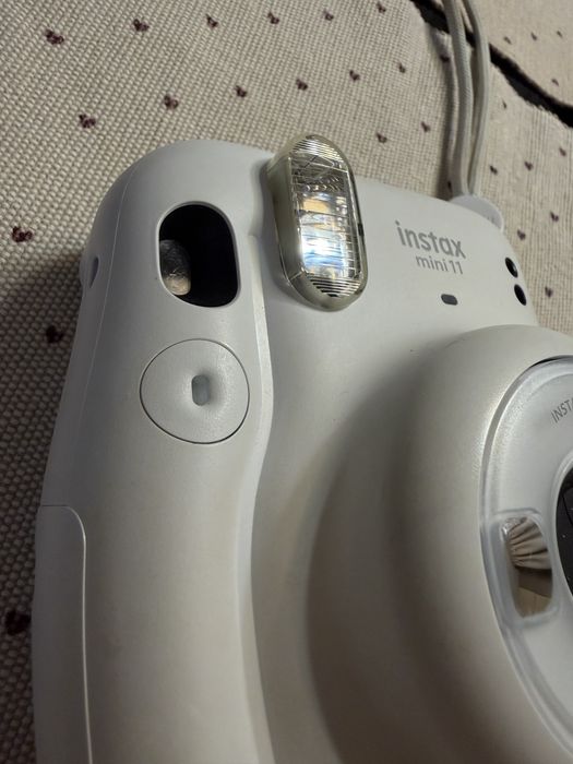 Instax mini 11 білий