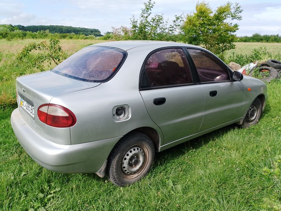 Продається автомобіль  Део Ланос