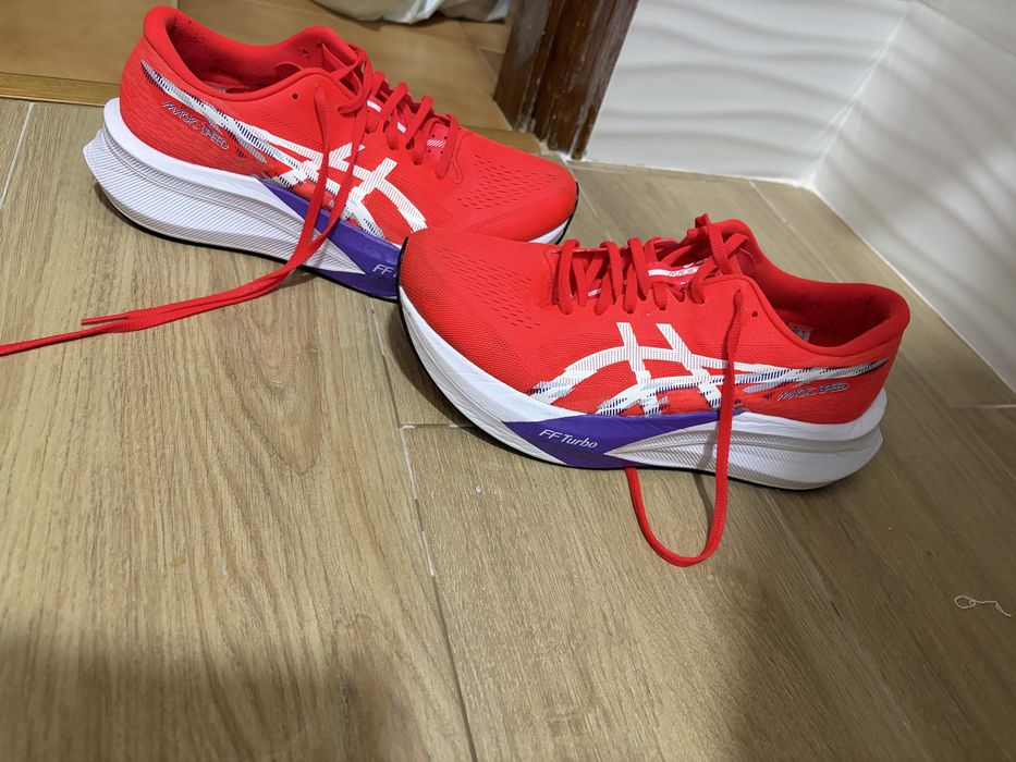 Tenis asics magic speed 4 com placa de carbono