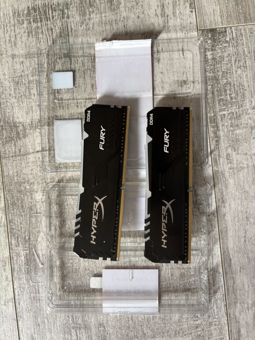 Pamięć RAM  DDR4 16gb (2x8) 3200mhz RGB
