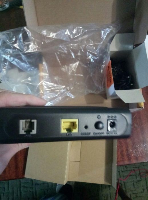 Роутер D-Link DSL-2500U