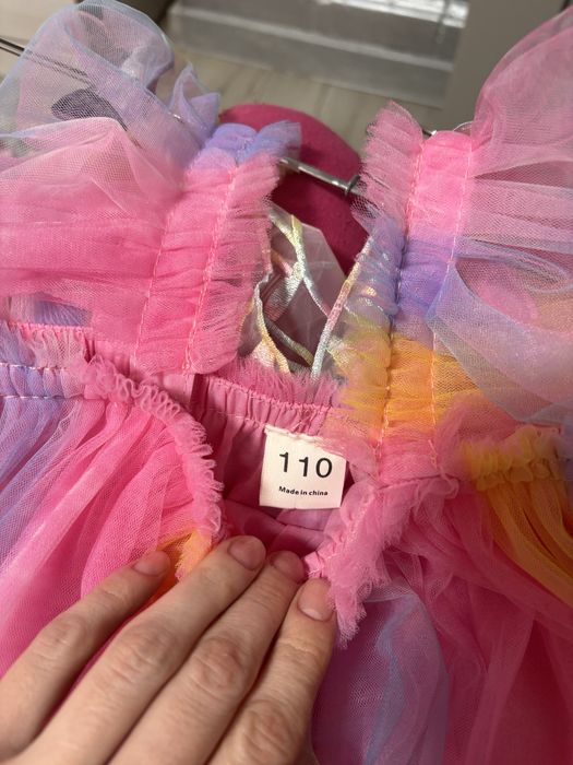 Продам сукню 110 розмір (єдиноріг)
