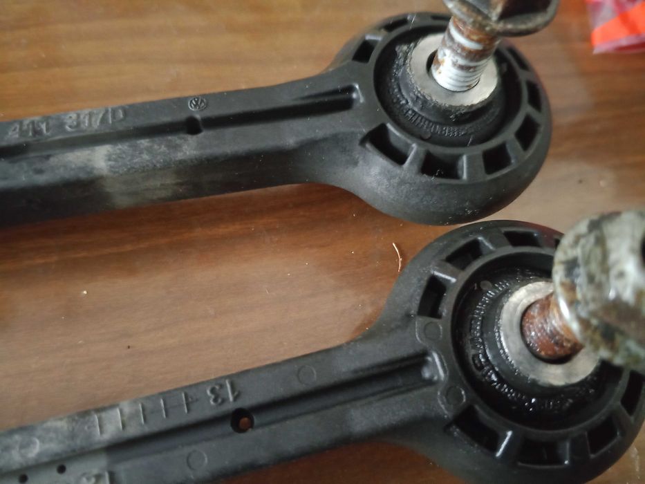 Стойки  переднего стабилизатора Ауди Q5