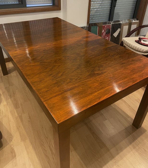 Mesa de jantar em cerejeira (extensível)+4 cadeiras oferta [RESERVADA]