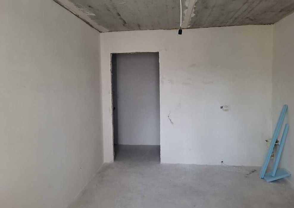 3 кім на Яреми в зданому будинку