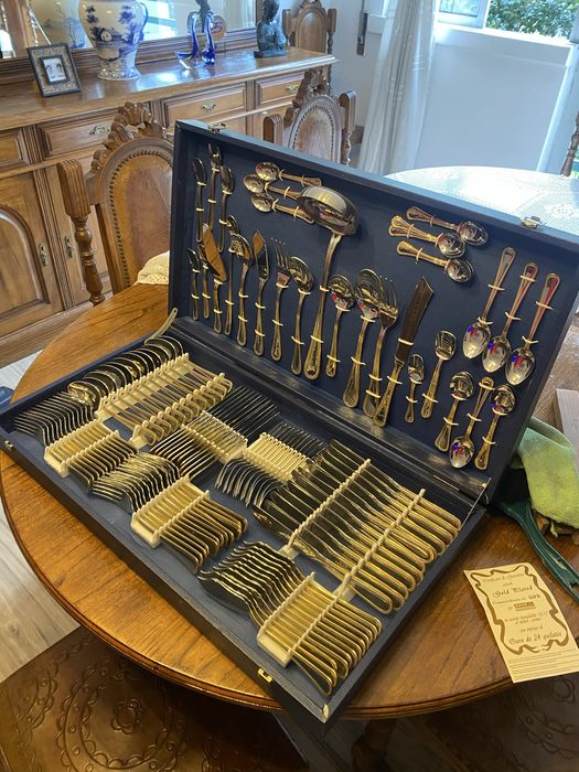 Faqueiro Completo com Certificado em Aço Inox 18/10 e Banho de Ouro24K